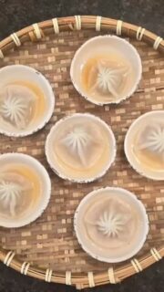 made these custom bowls for a client who wanted something special to steam soup dumplings for her grandsons. she needed a size and fit that worked better — and they turned out perfect.
#rupertpottery #handmadepottery #custompottery #dumplingbowls #soupdumplings #handcraftedceramics #ceramicbowls #potteryartist #functionalpottery #madeincanada #yycart #yycpottery #calgaryceramics #ceramicdesign #pottersofinstagram #craftsmanship #smallbatchceramics #ceramiclove #tablewaredesign #potterylife #modernpottery #claylove #artisanmade