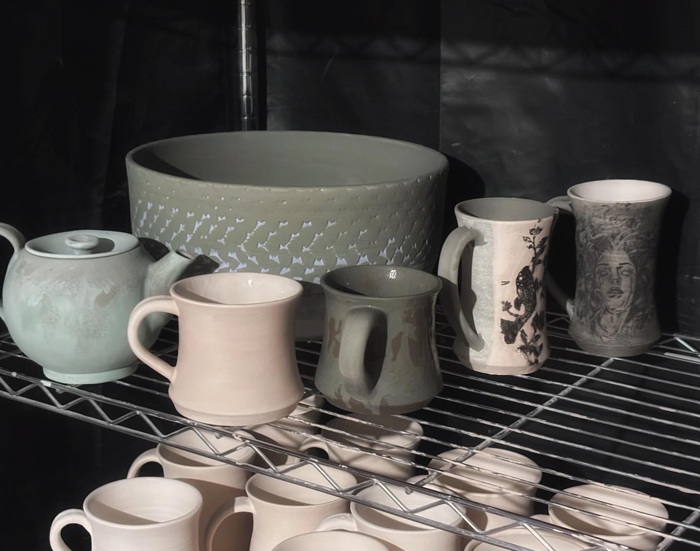 more tests, into the kiln tmr morning. (yeah im dinking around with my big one … need the thrill)