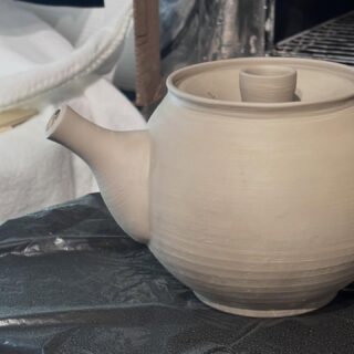 teapot assembling. i like a big foot