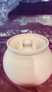 Don’t leave me a voicemaiI of you call me, i never check them anymore :S i think i have like 45 atm… at least