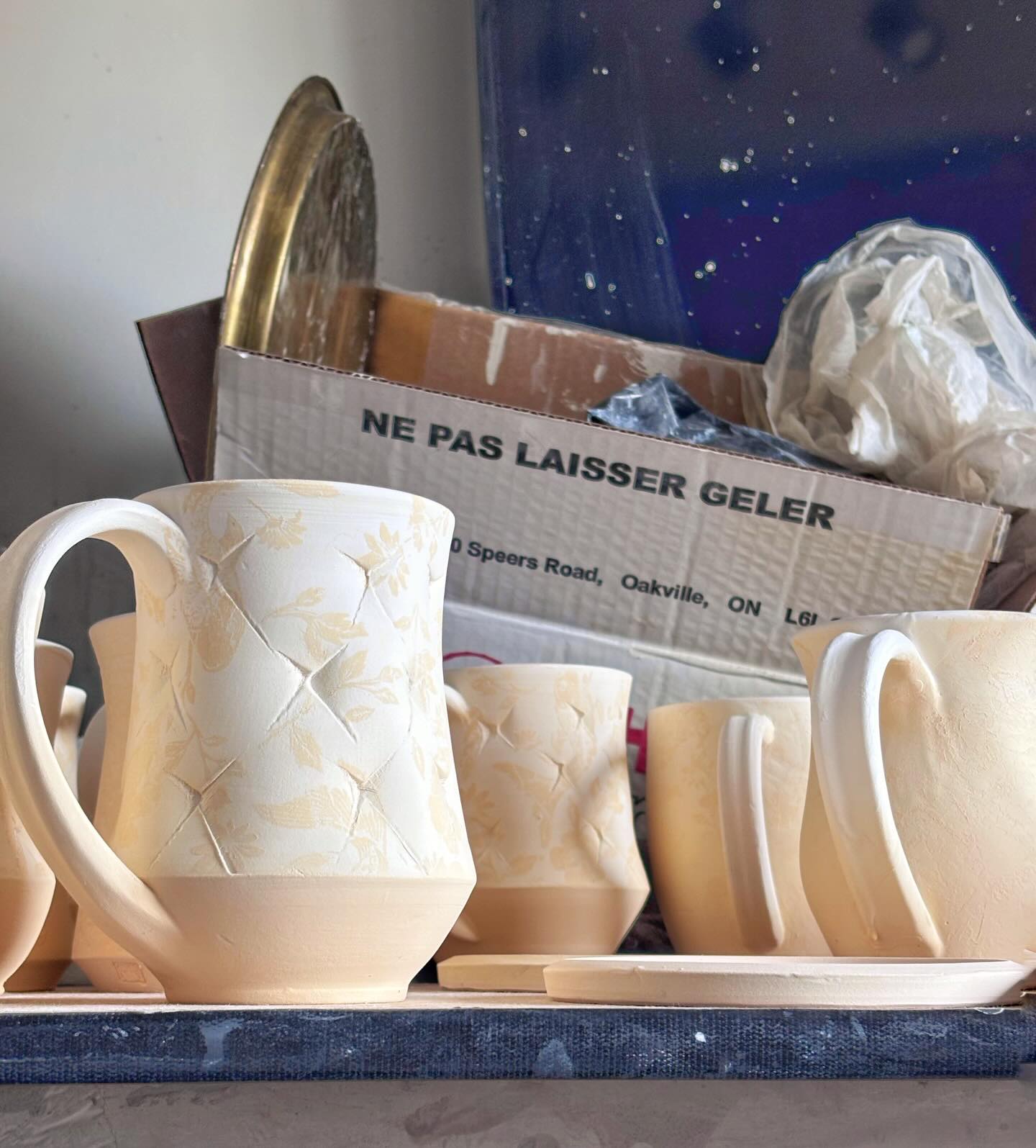 Firing these tonight 🙏 these better make me cry or im gonna be upset.... You can find them at the fairview summer sale this Sunday.
fairview studios
spring pottery sale
sunday may 3
10am–4pm
acadia recreation complex
240 90 ave se
calgary ab
free admission + parking
complimentary coffee + snacks
#calgaryevents #yycceramics #potterysale #handmadeceramics
@fairviewstudios
pottery