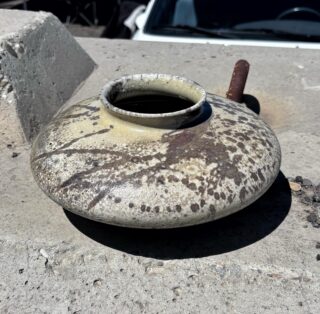 my first raku!! hanging out at @mud.potters with @ceramics_canada_calgary

#raku
#rakupottery
#ceramicart
#wheelthrown
#handmadeceramics
