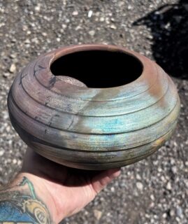# 2 raku today!!!!

#raku
#rakupottery
#ceramicart
#wheelthrown
handmadeceramics