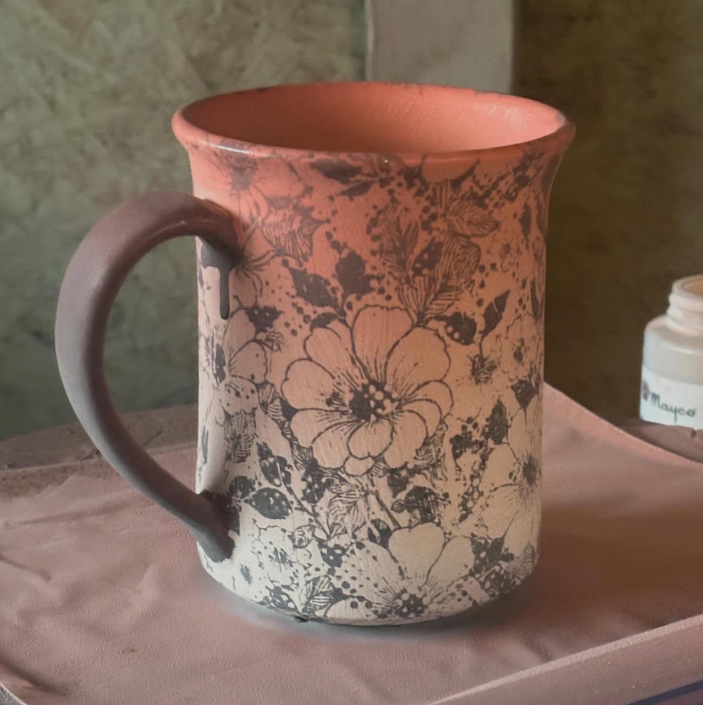 off to the kiln with you.
good luck handsome mug