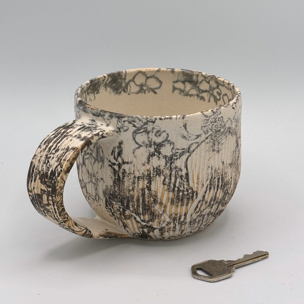 Texture Skull Mug